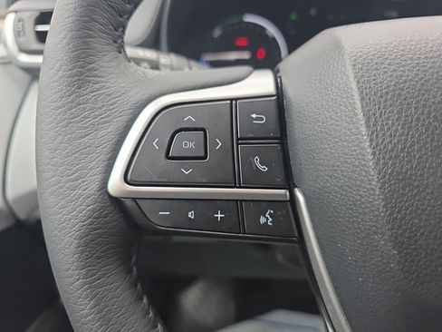 Used 2025 Toyota Sienna XLE image 24