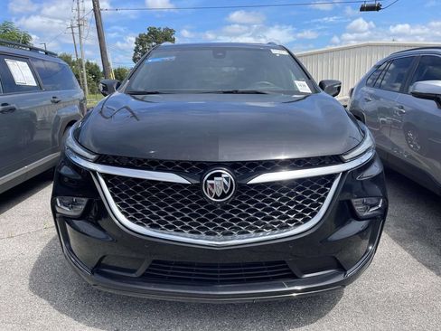 Used 2023 Buick Enclave Avenir w/ Avenir Technology Package FWD image 2
