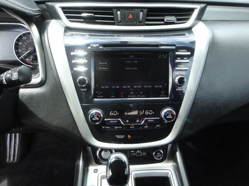 Used 2019 Nissan Murano SV AWD/4WD image 8