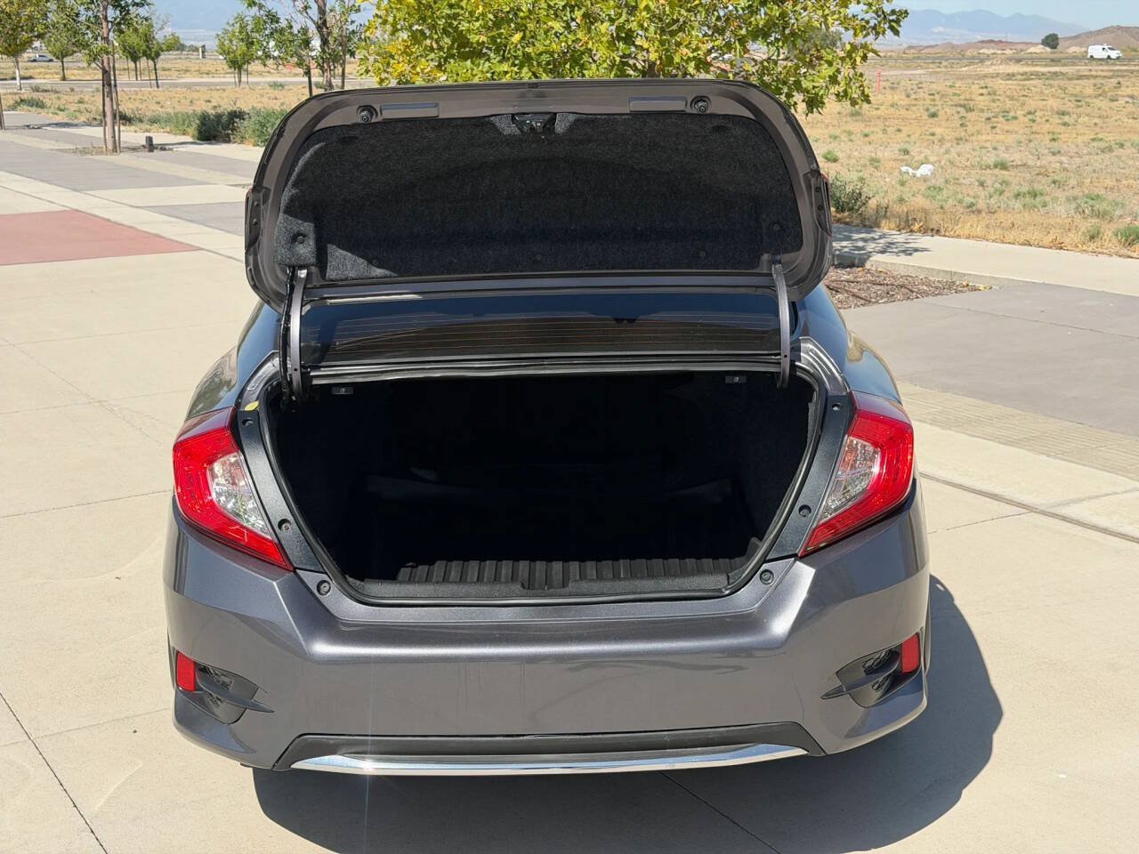 Used 2020 Honda Civic EX image 9