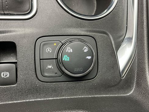 Used 2022 Chevrolet Traverse Premier w/ Redline Edition AWD/4WD image 21