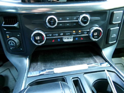 Used 2021 Ford F150 Lariat w/ FX4 Off-Road Package AWD/4WD image 10