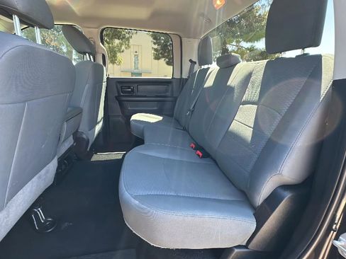 Used 2018 RAM 2500 Tradesman w/ Chrome Appearance Group AWD/4WD image 11