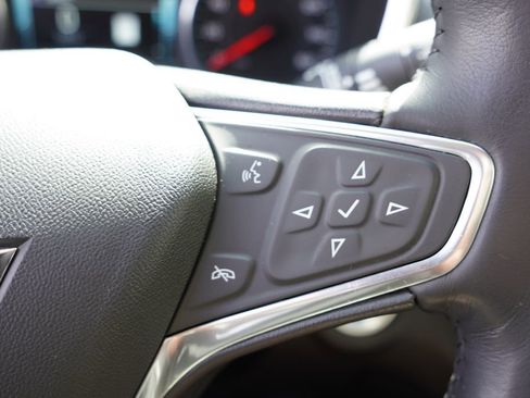 Used 2018 Chevrolet Equinox Premier image 34