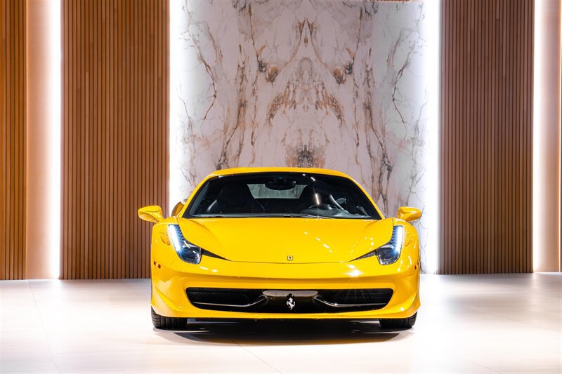 Used 2010 Ferrari 458 Italia Coupe RWD image 2