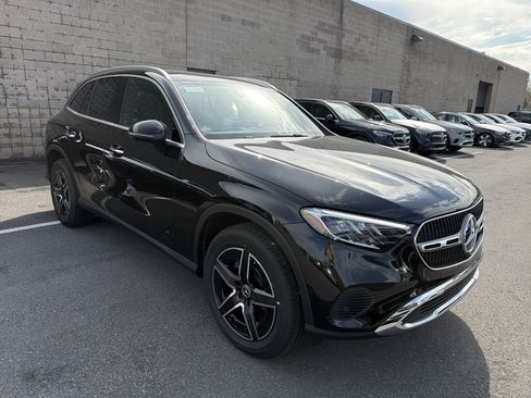 New 2026 Mercedes-Benz GLC 300 4MATIC image 2
