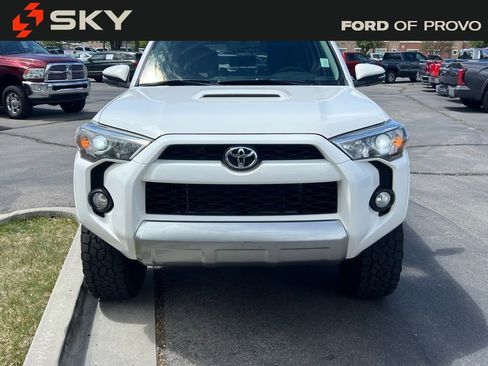 Used 2019 Toyota 4Runner TRD Off-Road Premium AWD/4WD image 6