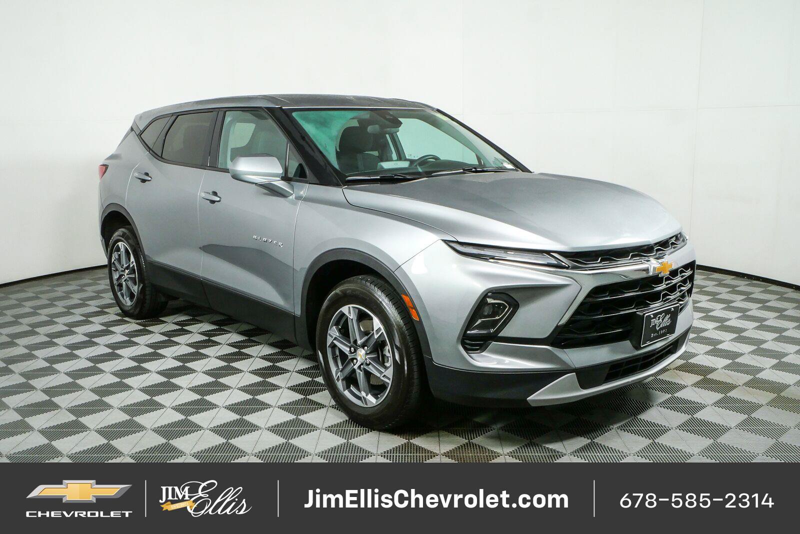 Certified 2025 Chevrolet Blazer LT AWD/4WD image 1