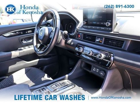 Certified 2025 Honda Pilot Sport image 26