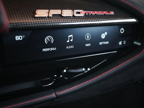 Used 2021 Ferrari SF90 Stradale AWD/4WD image 40