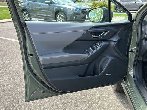 Certified 2025 Subaru Crosstrek 2.5i Limited AWD/4WD image 9