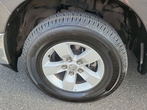 Used 2023 RAM 1500 Classic SLT w/ Trailer & Traction Group AWD/4WD image 19