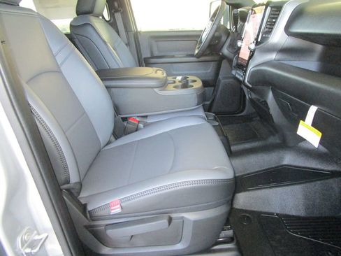 New 2026 RAM 3500 Tradesman AWD/4WD image 28