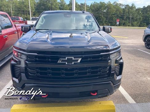 Used 2022 Chevrolet Silverado 1500 RST w/ Redline Edition RWD image 2