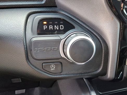 Used 2025 RAM 1500 Big Horn RWD image 15