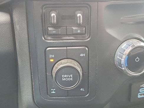 Used 2023 Ford F250 Lariat w/ Sport Appearance Package AWD/4WD image 17