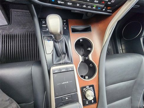 Used 2020 Lexus RX 350L Premium image 15