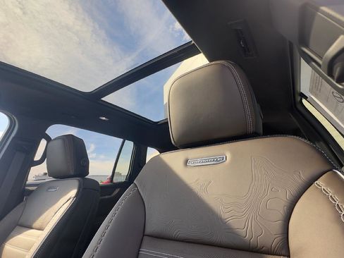 New 2026 GMC Acadia Denali Ultimate image 17