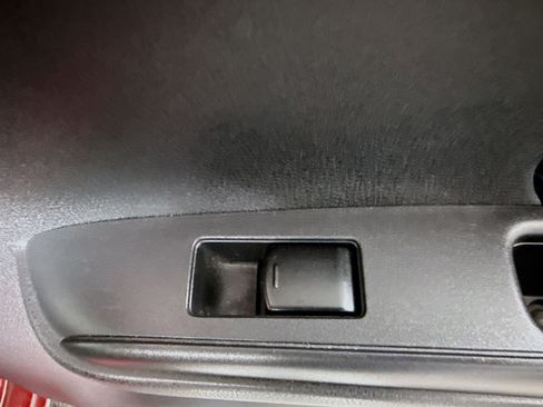 Used 2019 Nissan Versa Note SV image 30