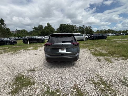Used 2026 Nissan Rogue SV AWD/4WD image 12