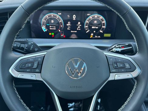 New 2026 Volkswagen Tiguan SE image 22