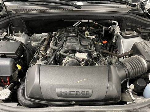 Certified 2025 Dodge Durango R/T image 43