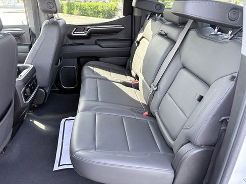 Used 2023 Chevrolet Silverado 1500 LTZ AWD/4WD image 9