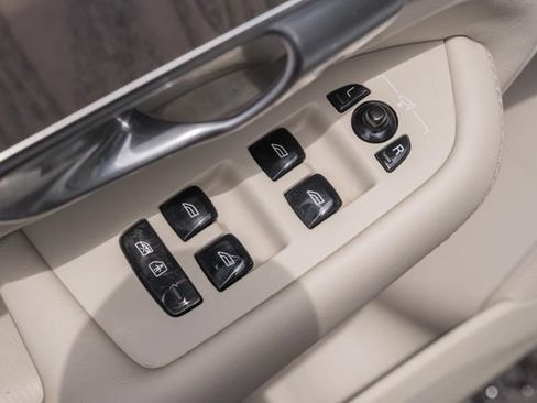 Certified 2023 Volvo XC90 B6 Plus AWD/4WD image 38
