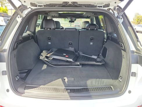 Used 2022 Jeep Grand Cherokee Trailhawk w/ Luxury Tech Group III image 29