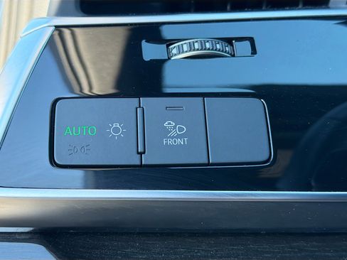 Used 2025 Audi Q7 Premium Plus image 35