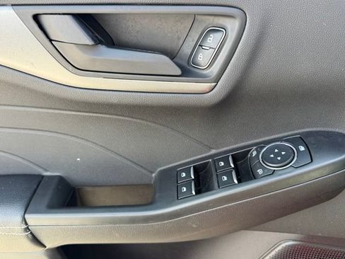 Used 2024 Ford Escape Active AWD/4WD image 9