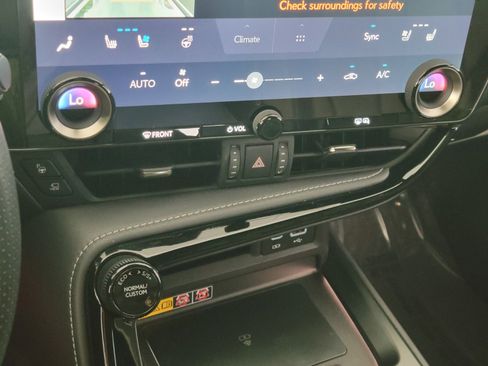 Used 2025 Lexus NX 450h+ F Sport w/ Towing Package (2000 Lbs) image 23