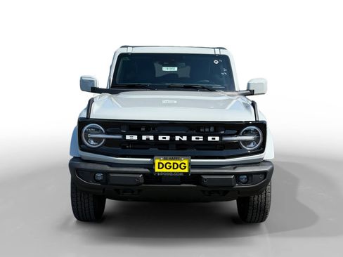New 2026 Ford Bronco Outer Banks AWD/4WD image 8