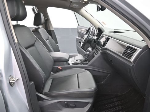 Used 2019 Volkswagen Atlas SEL FWD image 16