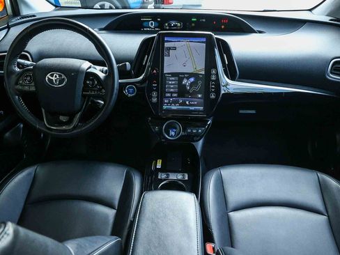 Used 2022 Toyota Prius Prime XLE image 17