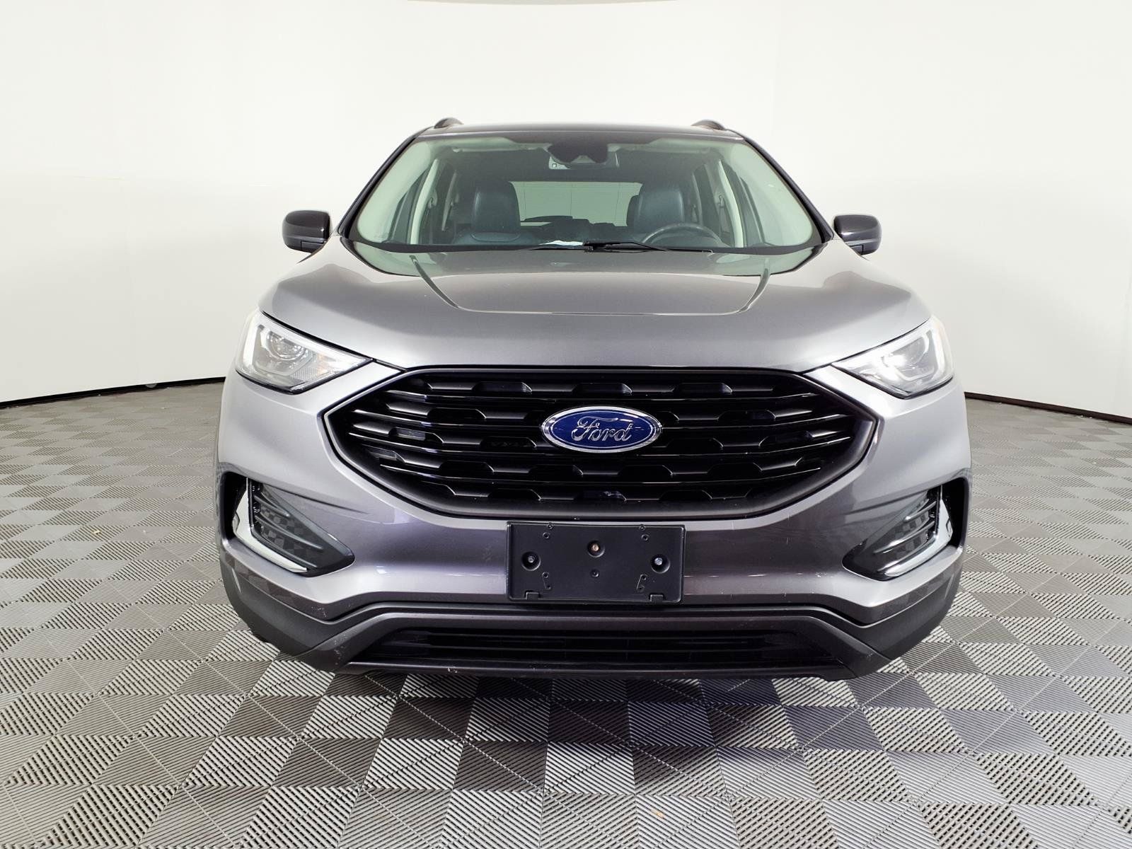 Used 2024 Ford Edge SEL w/ Sport Appearance Package AWD/4WD image 2