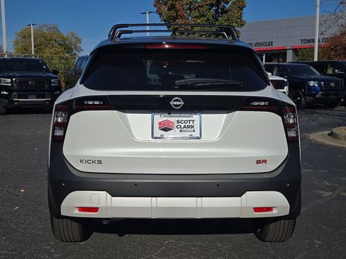 New 2026 Nissan Kicks SR w/ SR Premium Package image 4