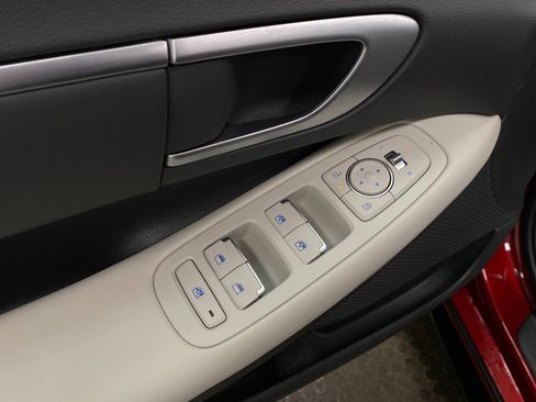 Certified 2025 Hyundai Sonata SEL image 29