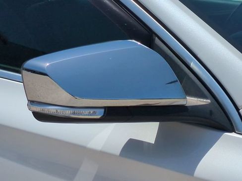 Used 2015 Chevrolet Impala LTZ FWD image 12