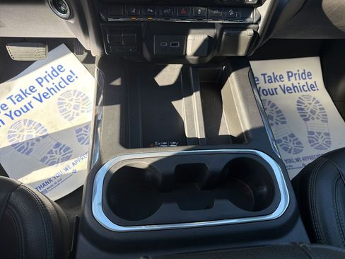 Used 2020 GMC Sierra 2500 Denali w/ Denali Ultimate Package image 19