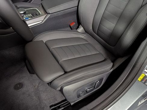 New 2026 BMW i4 xDrive40i image 16