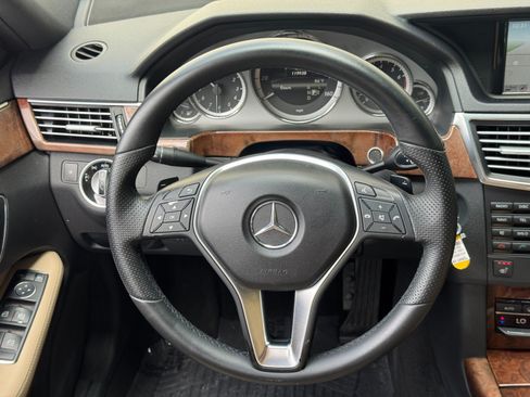 Used 2013 Mercedes-Benz E 350 Sedan image 20