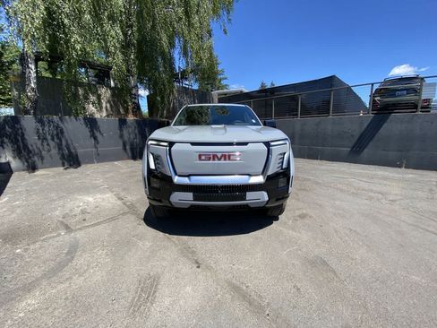Used 2026 GMC Sierra EV Denali AWD/4WD image 9