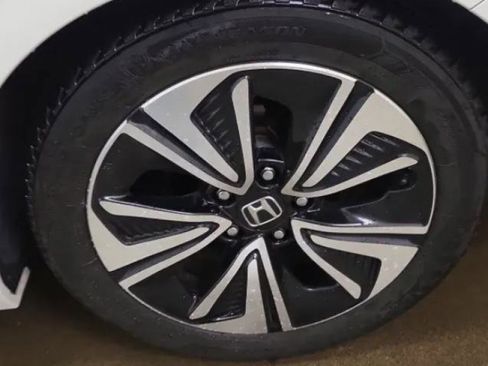 Used 2017 Honda Civic EX-T image 6