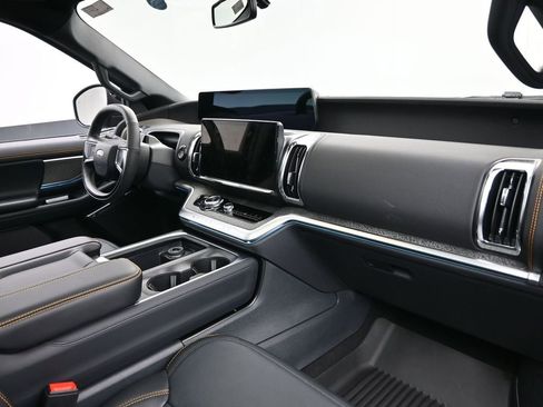 New 2025 Ford Expedition Tremor image 36