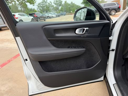 Certified 2023 Volvo C40 P8 Recharge Plus w/ Climate Package AWD/4WD image 22
