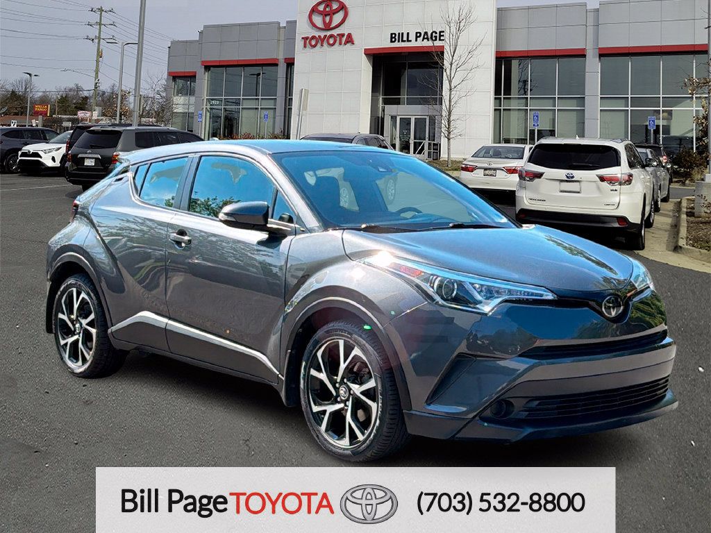 Used 2018 Toyota C-HR XLE FWD image 1