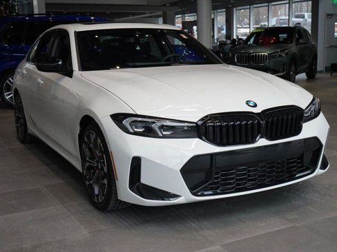 Used 2026 BMW 330i xDrive Sedan w/ M Sport Package AWD/4WD image 10