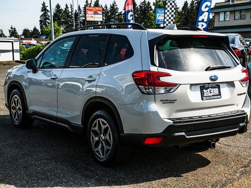 Used 2021 Subaru Forester Premium w/ Popular Package #1 AWD/4WD image 15
