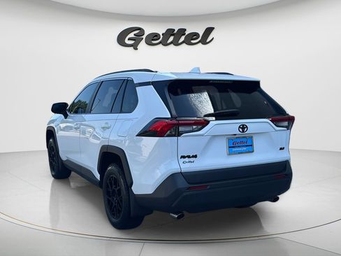 Used 2023 Toyota RAV4 XLE FWD image 7